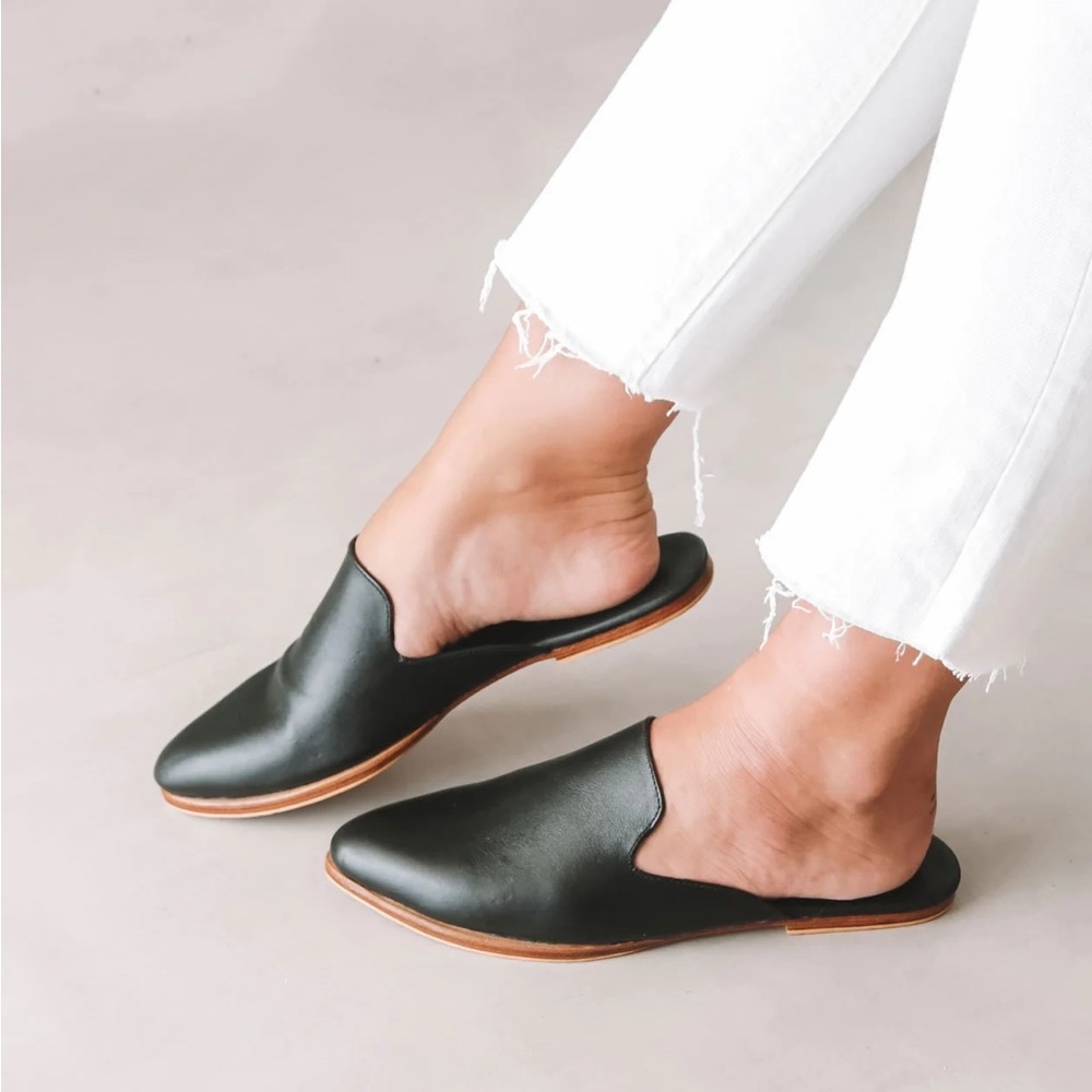 Liberte - The Modern Mule - Black
